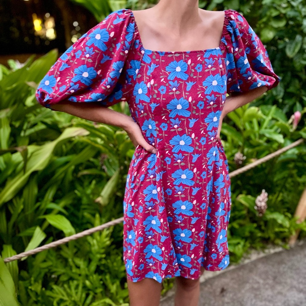 NWT Floral Puff Sleeve Dress with pockets